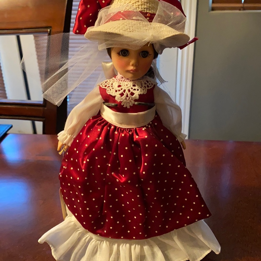 Vintage 70-80’s Effenbee Grand Dames Collection Lady Ascot Doll with tags